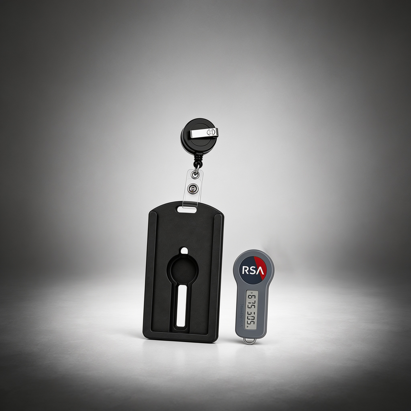Ausweishalter mit Clip & Tokenfach